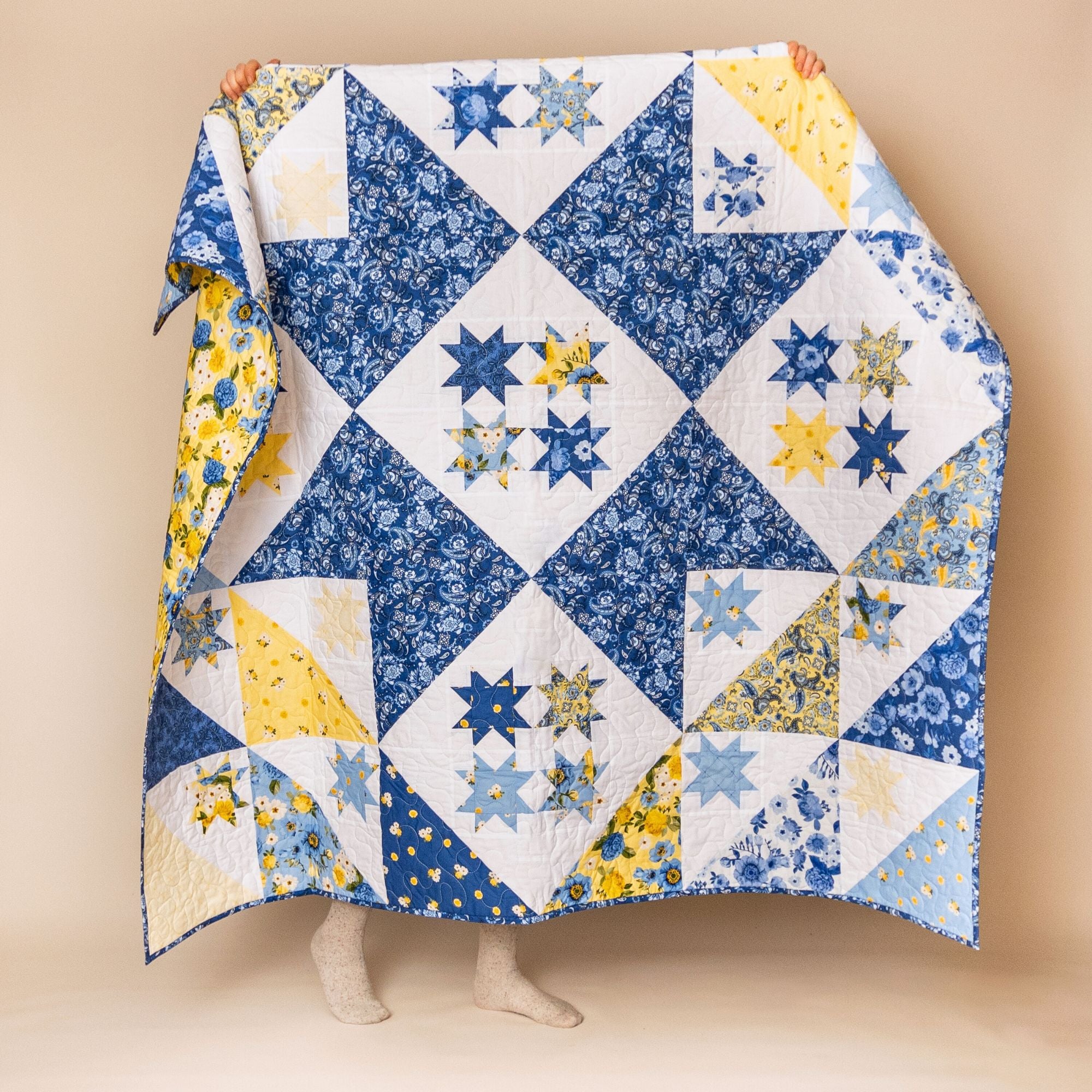 Star Light - Quilt Kit - Sunshine Blooms (72" x 72")